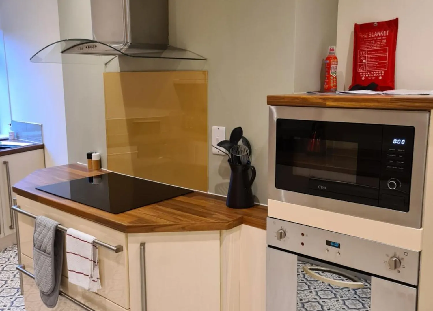 Spacious Mytholmroyd Apartment With River Views